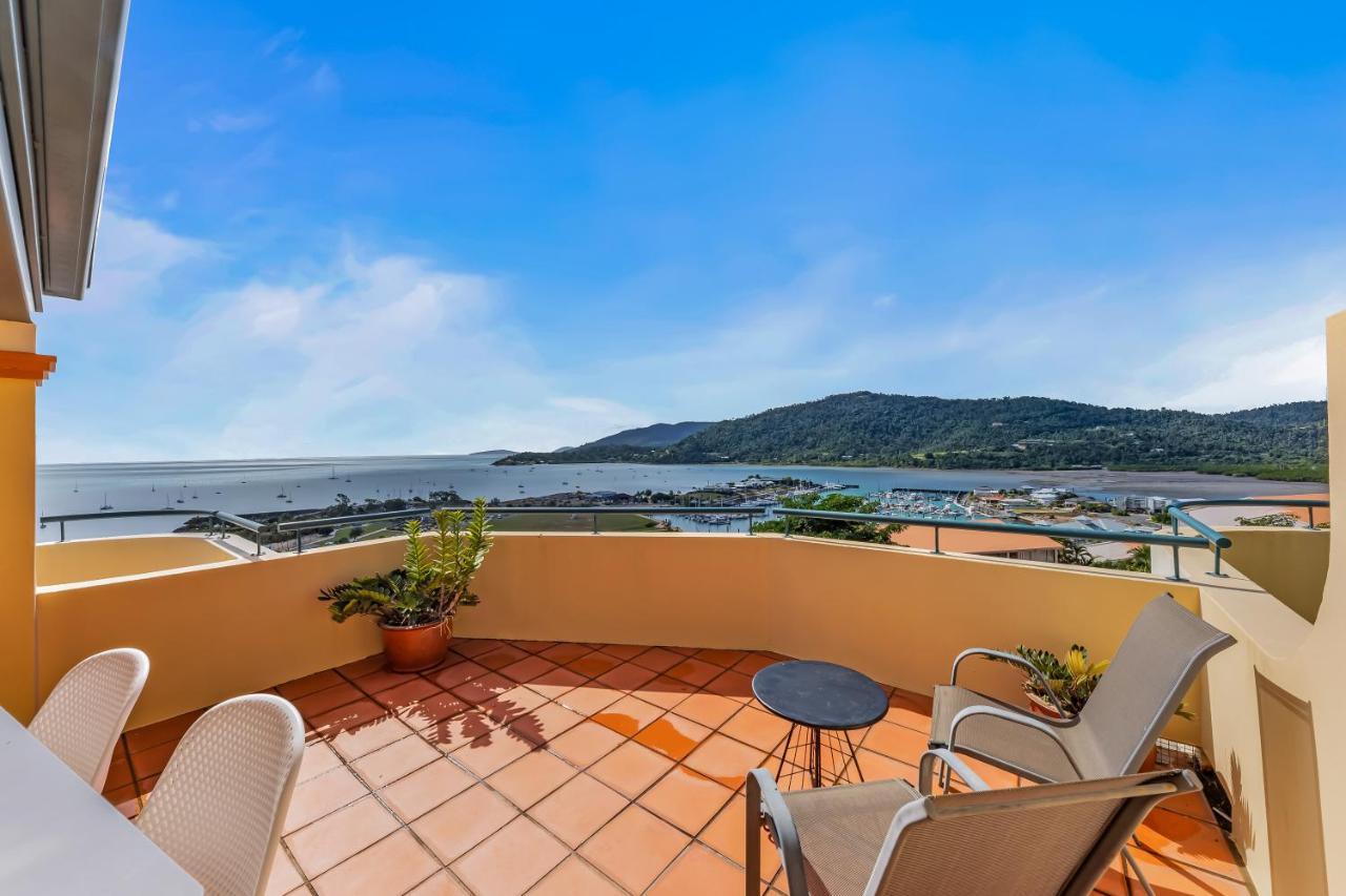 Magnificence At Airlie Airlie Beach Exterior foto